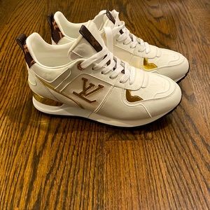 BRAND NEW, NEVER WORN Louis Vuitton Sneakers Size 38. Bought for $1250.